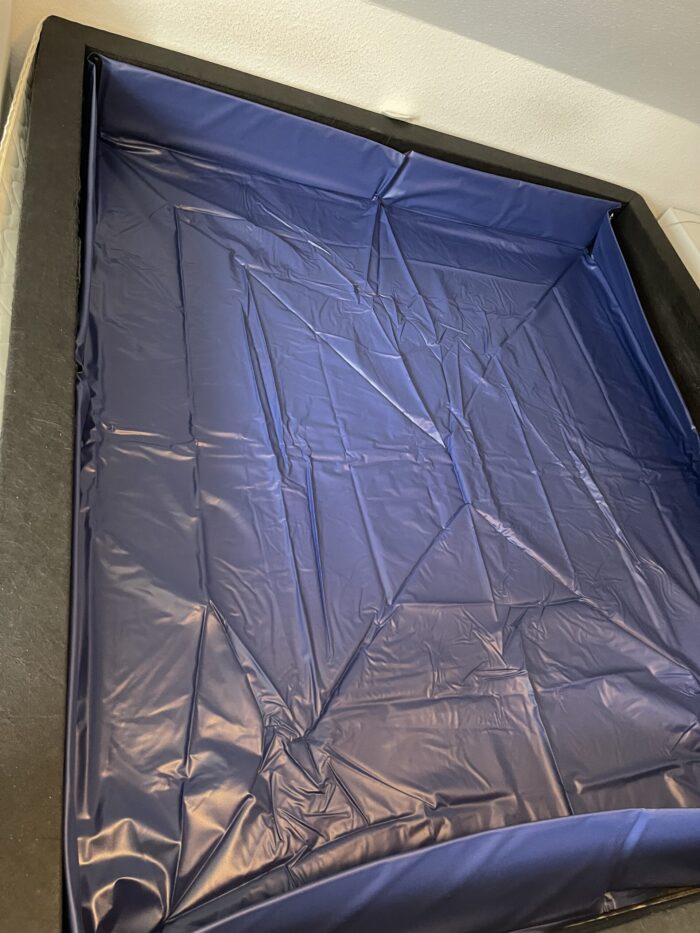 AKVA Stand-UP Sicherheitswanne für Hardside-Wasserbetten